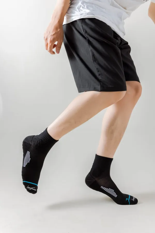 Black_Arch_Support_Sports_Socks_For_Unisex