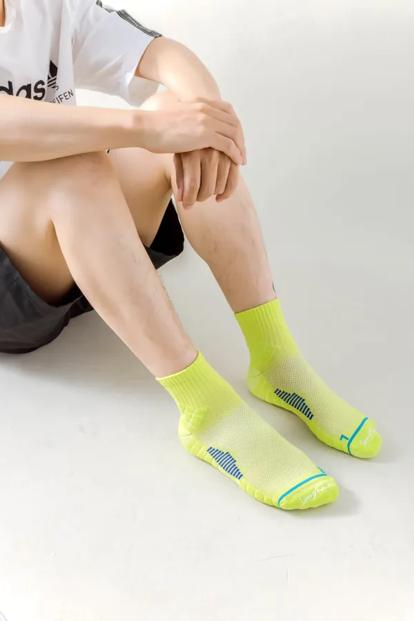 Green_Quarter_Length_Sports_Socks_For_Unisex
