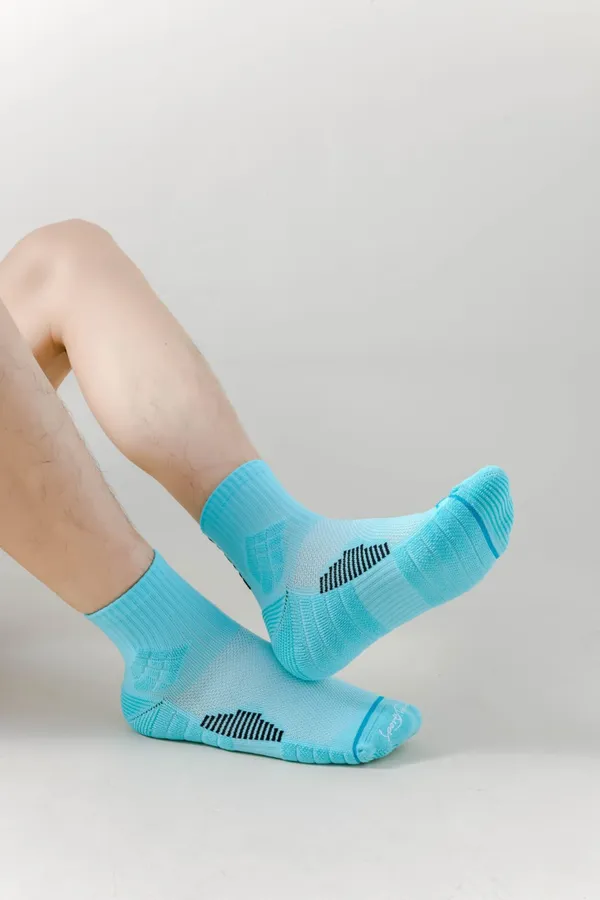 Sky_Blue_Ankle_Length_Sports_Socks_For_Unisex