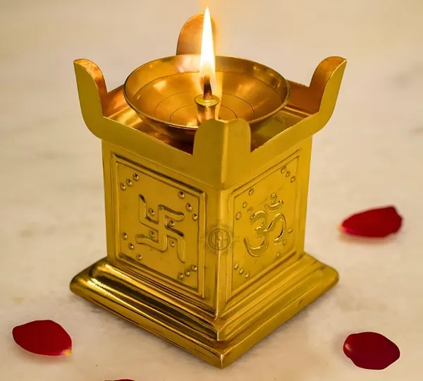 The_Home_Roots_Brass_Diya_For_Puja_Pure_Tulsi_Deepak_Oil_Lamp_For_Diwali_Pooja_Room_Home_Temple_Traditional_Brass_Oil_Lamp_For_Festive_Decoration_And_Daily_Worship