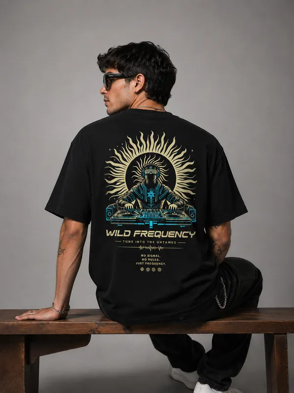 Solar_Beat_DJ_Oversized_100%_Premium_Cotton_Bio-Wash_Streetwear_T-Shirt