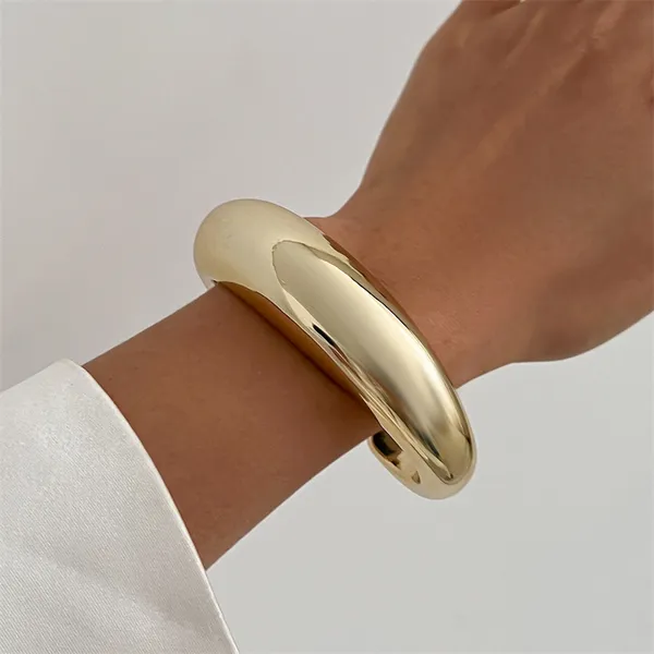 Gold_Stainless_Steel_Alloy_Bracelet_For_Women