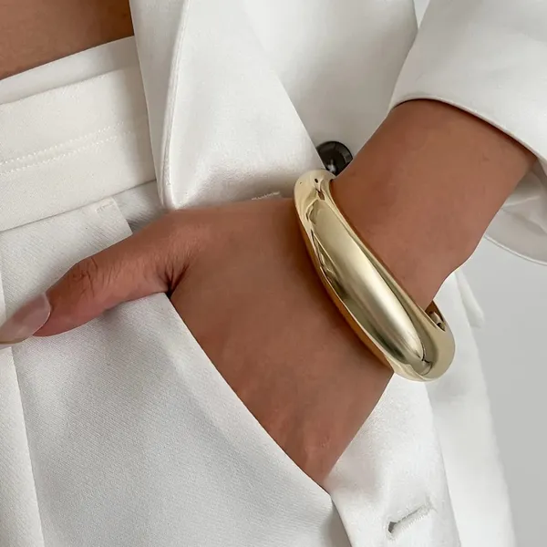 Gold_Stainless_Steel_Alloy_Bracelet_For_Women