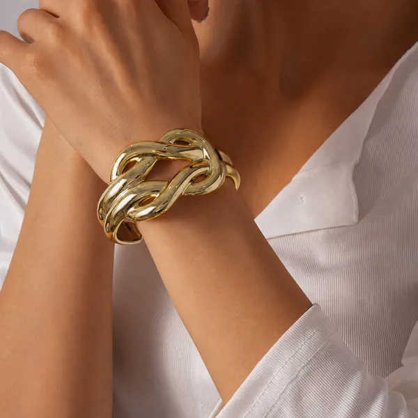 Gold_Stainless_Steel_Alloy_Bracelet_For_Women