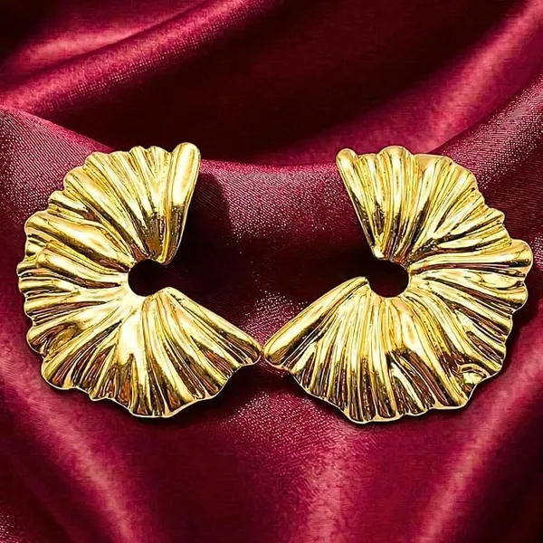 Gold_Stainless_Steel_Alloy_Earrings_For_Women