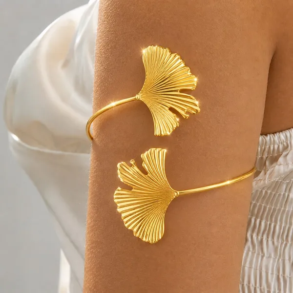 Gold_Stainless_Steel_Alloy_Armlets_For_Women