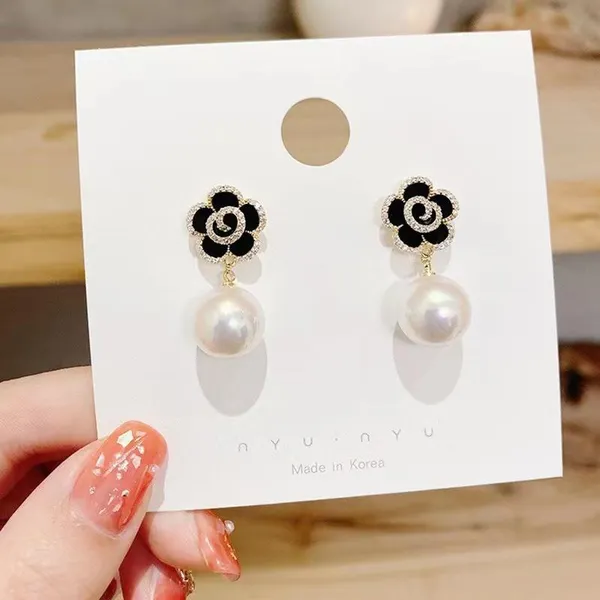 Black_Stainless_Steel_Alloy_Earrings_For_Women