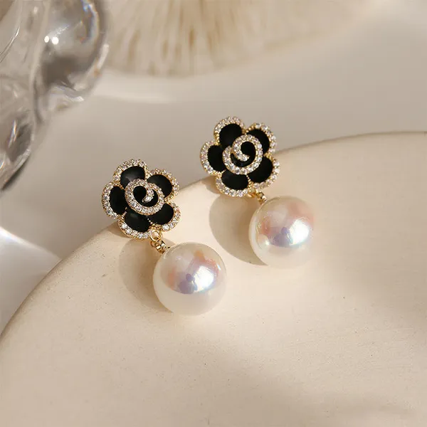 Black_Stainless_Steel_Alloy_Earrings_For_Women