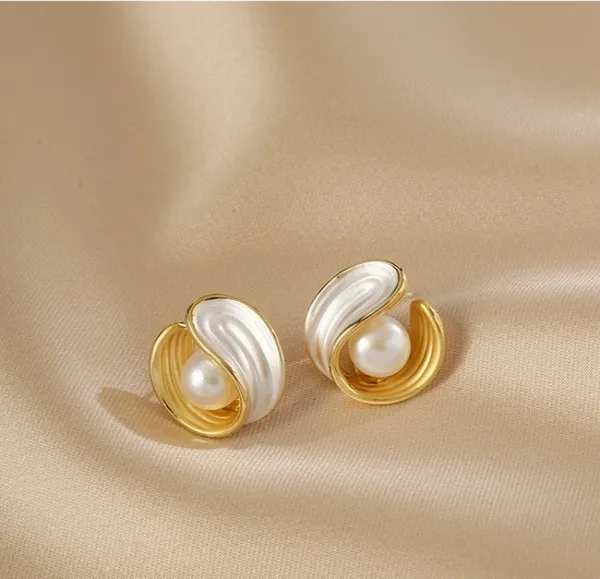 Gold_Stainless_Steel_Alloy_Earrings_For_Women