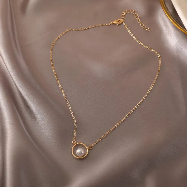 Gold_Stainless_Steel_Alloy_Necklace_For_Women