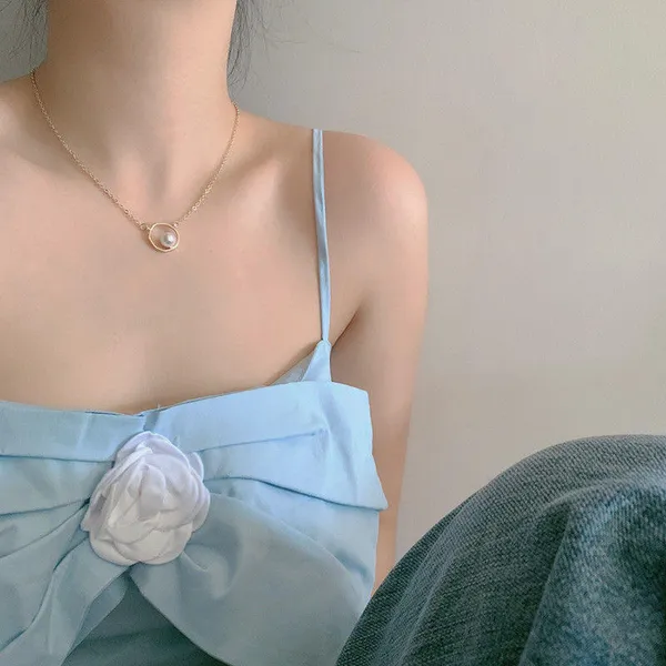 Gold_Stainless_Steel_Alloy_Necklace_For_Women
