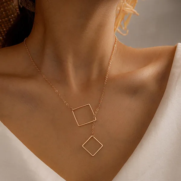 Gold_Stainless_Steel_Alloy_Necklace_For_Women