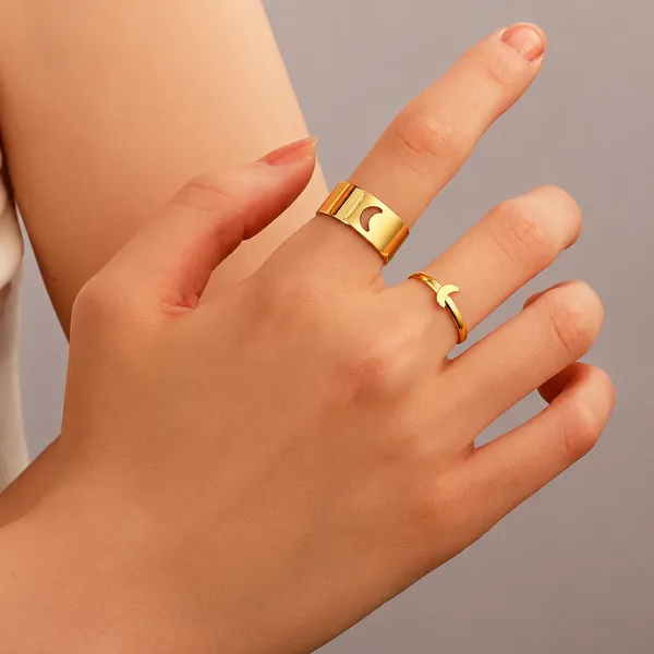 Gold_Stainless_Steel_Alloy_Ring_For_Women