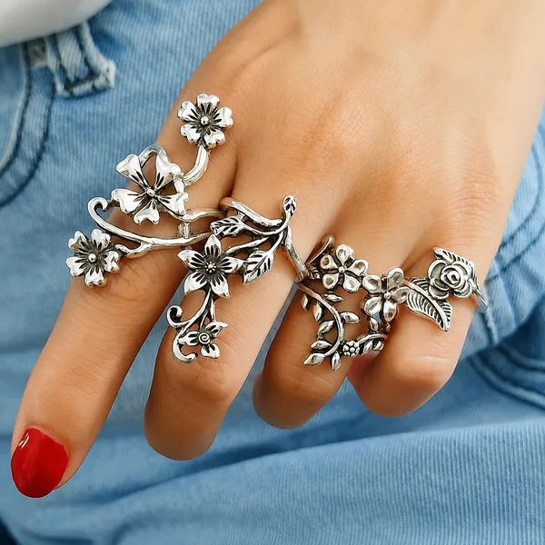 Silver_Stainless_Steel_Alloy_Ring_For_Women_Set_Of_4