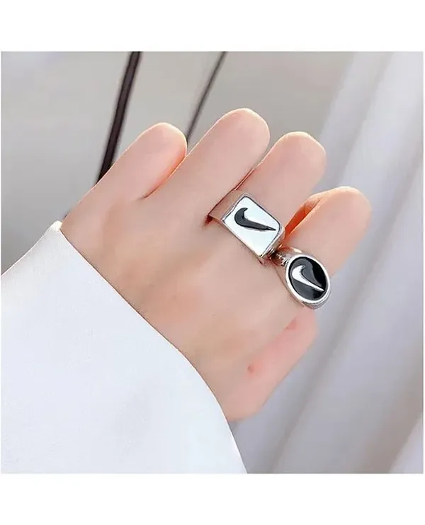 Silver_Stainless_Steel_Alloy_Ring_For_Women_Set_Of_2
