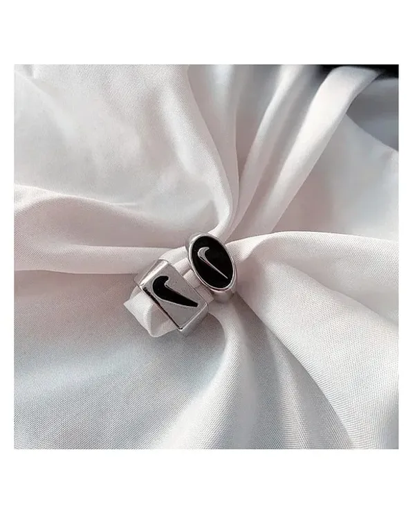 Silver_Stainless_Steel_Alloy_Ring_For_Women_Set_Of_2
