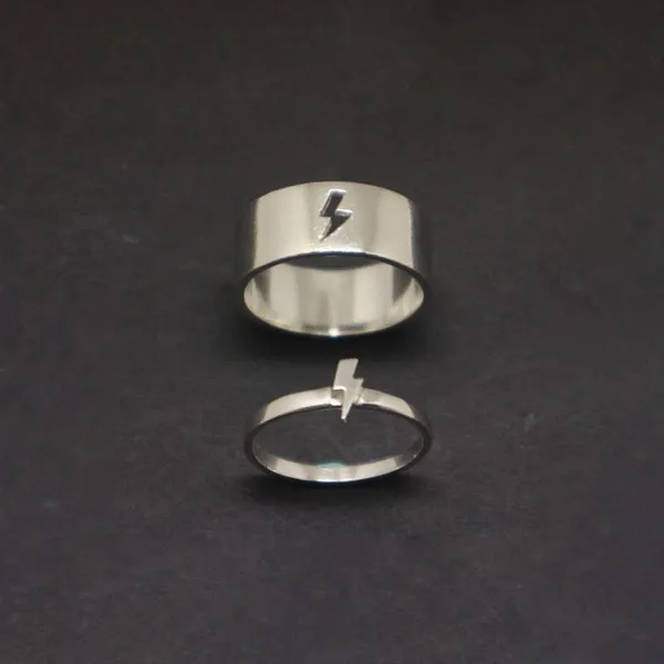 Silver_Stainless_Steel_Alloy_Ring_For_Women_Set_Of_2