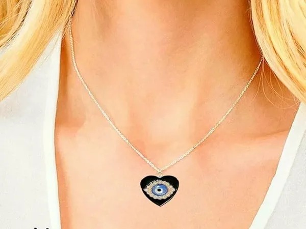 Gold_Stainless_Steel_Alloy_Necklace_For_Women
