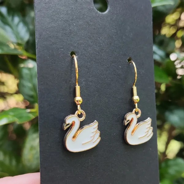 Gold_Stainless_Steel_Alloy_Earrings_For_Women