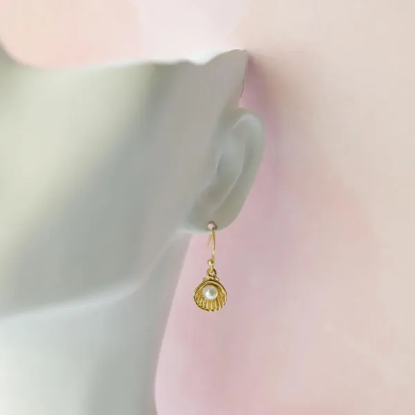 Gold_Stainless_Steel_Alloy_Earrings_For_Women