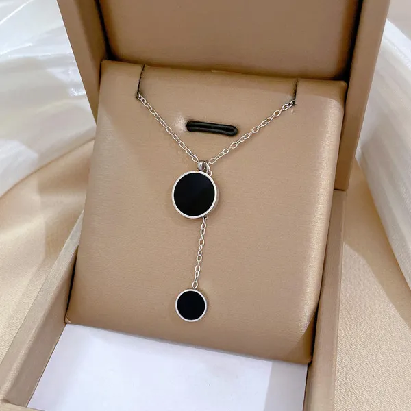 Black_Stainless_Steel_Alloy_Necklace_For_Women