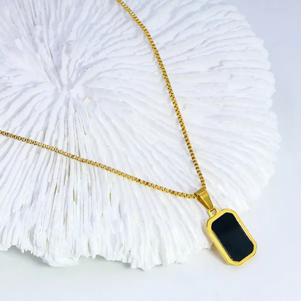 Gold_And_Black_Stainless_Steel_Alloy_Necklace_For_Women