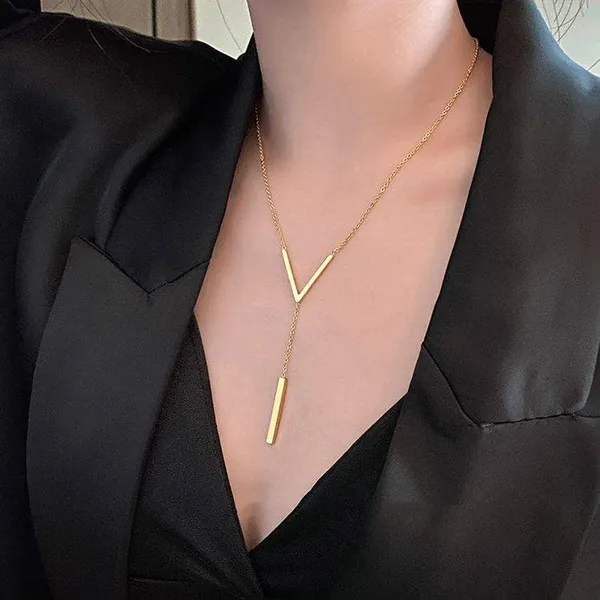 Gold_Stainless_Steel_Alloy_Necklace_For_Women