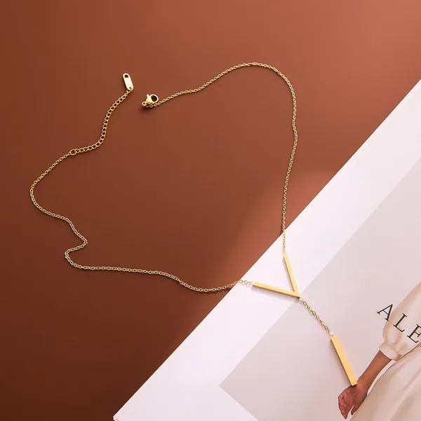 Gold_Stainless_Steel_Alloy_Necklace_For_Women