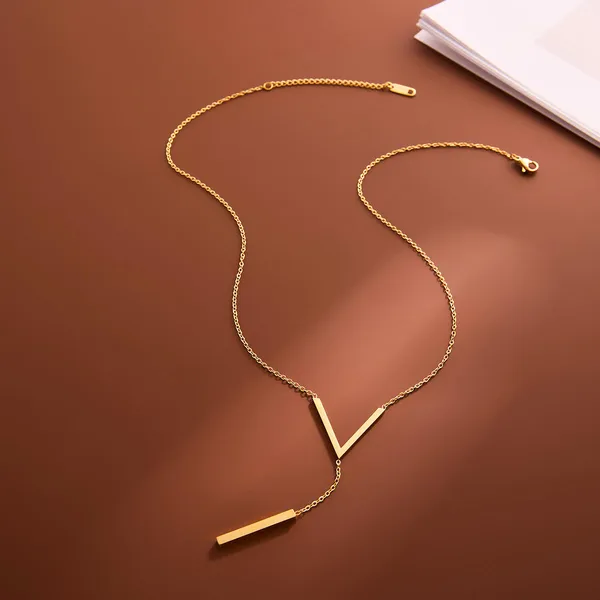 Gold_Stainless_Steel_Alloy_Necklace_For_Women