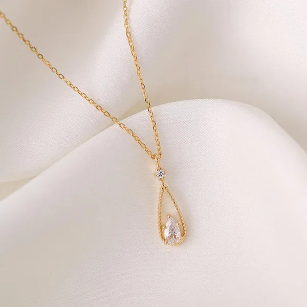 Silver_Stainless_Steel_Alloy_Necklace_For_Women