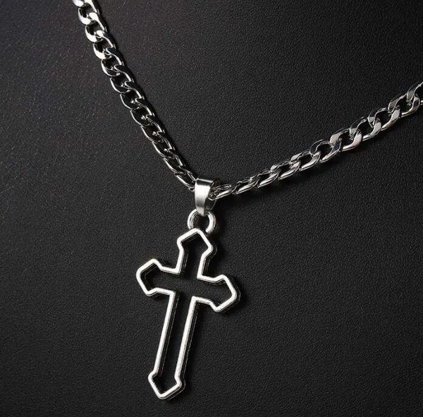 Silver_Stainless_Steel_Alloy_Necklace_For_Women