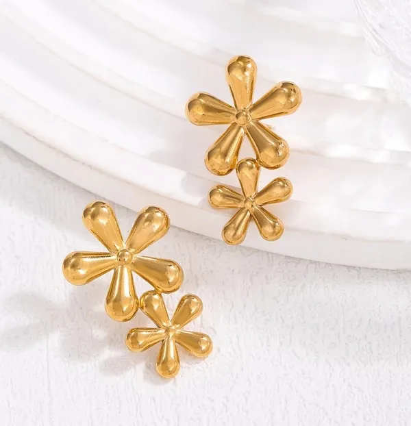Gold_Stainless_Steel_Alloy_Earrings_For_Women
