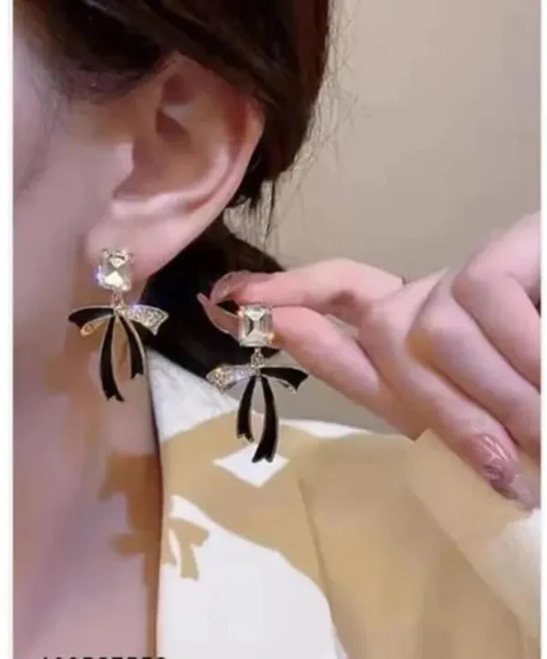 Black_Stainless_Steel_Alloy_Earrings_For_Women