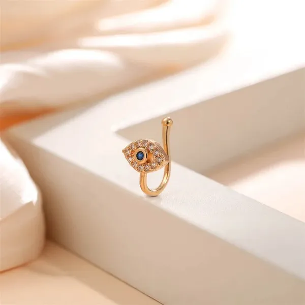 Gold_Stainless_Steel_Alloy_Nosepin_For_Women