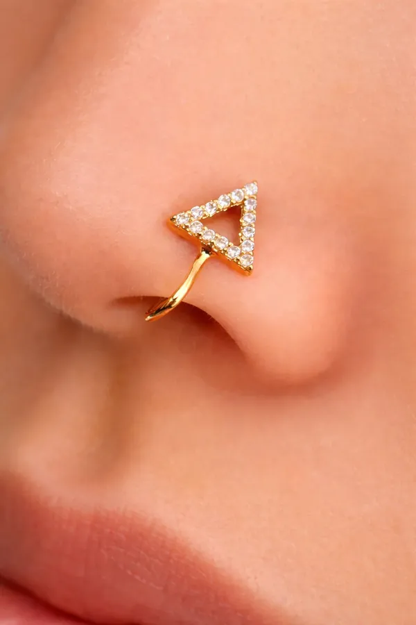 Gold_Stainless_Steel_Alloy_Nosepin_For_Women