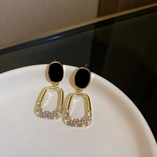 Black_Stainless_Steel_Alloy_Earrings_For_Women