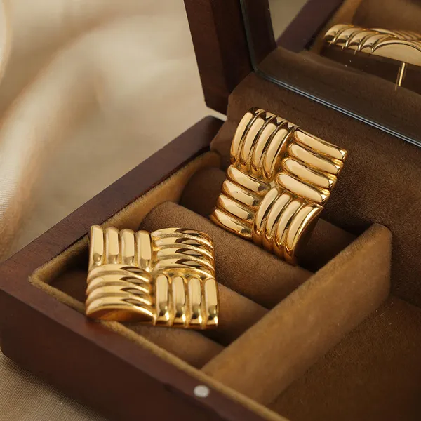 Gold_Stainless_Steel_Alloy_Earrings_For_Women