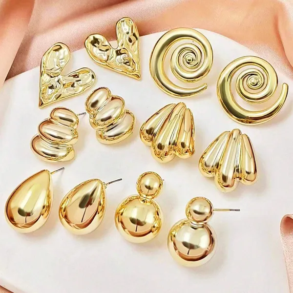Gold_Stainless_Steel_Alloy_Jewellery_Combo_For_Women_Pack_Of_6