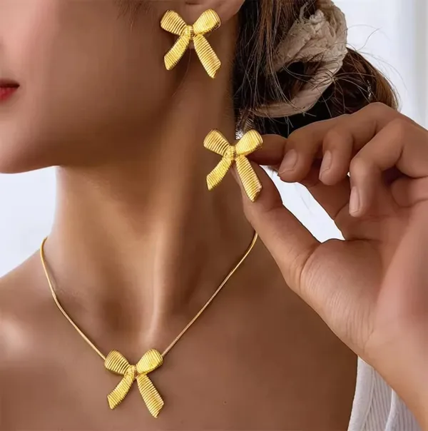 Gold_Stainless_Steel_Alloy_Jewellery_Combo_For_Women