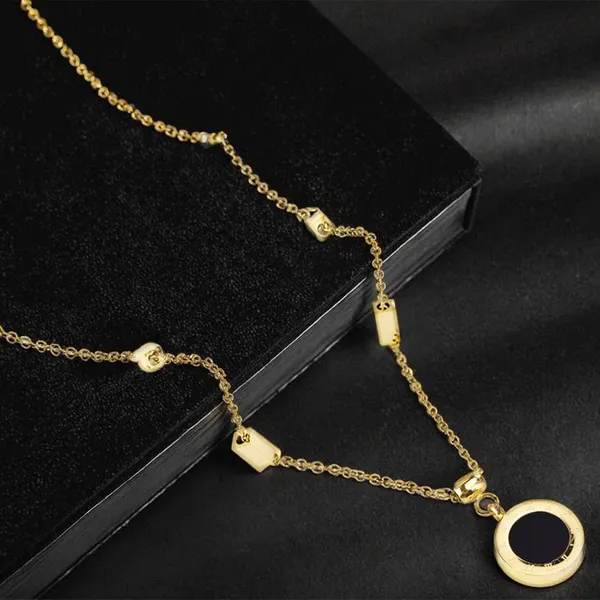 Gold_Stainless_Steel_Alloy_Necklace_For_Women