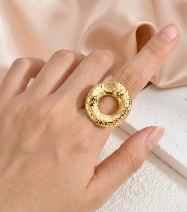 Gold_Stainless_Steel_Alloy_Ring_For_Women