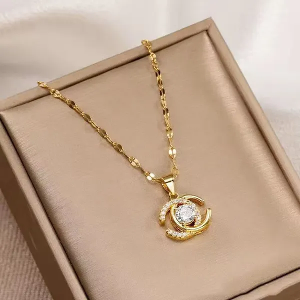 Gold_Stainless_Steel_Alloy_Necklace_For_Women