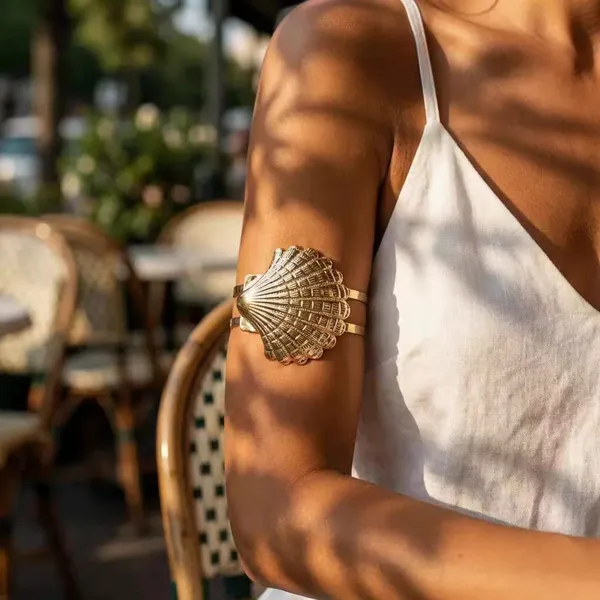 Gold_Stainless_Steel_Alloy_Armlets_For_Women