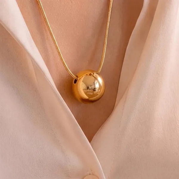 Gold_Stainless_Steel_Alloy_Necklace_For_Women
