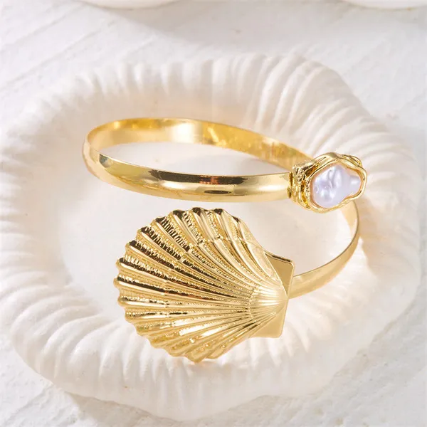 Gold_Stainless_Steel_Alloy_Armlets_For_Women