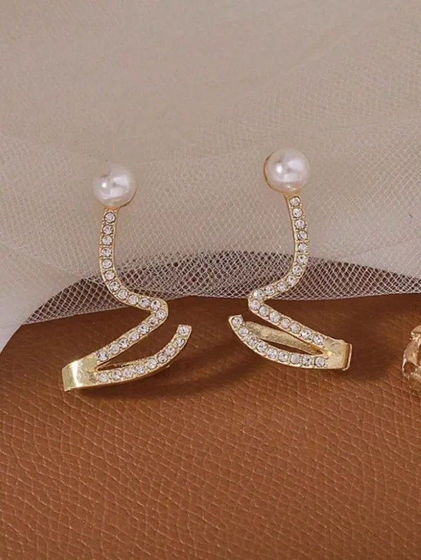 Gold_Stainless_Steel_Alloy_Earrings_For_Women