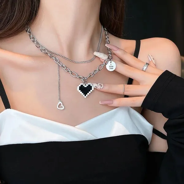 Black_Stainless_Steel_Alloy_Necklace_For_Women