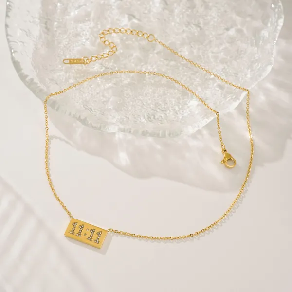 Gold_Stainless_Steel_Alloy_Necklace_For_Women