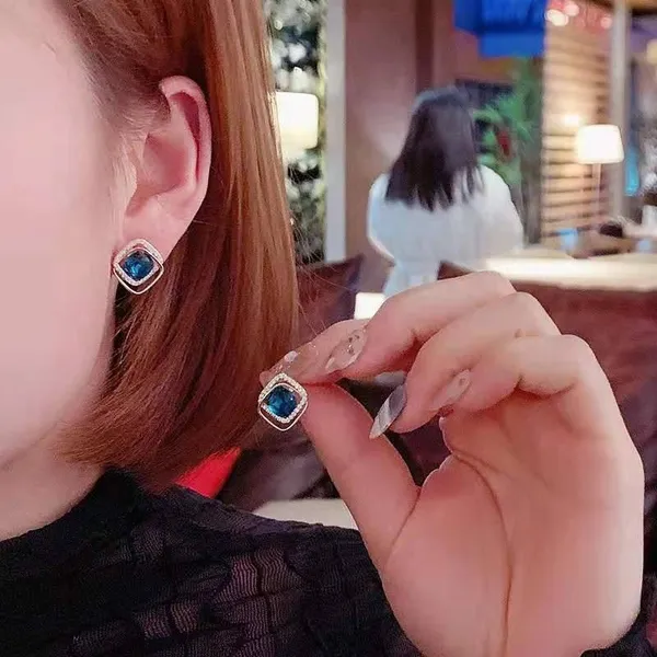 Gold_Stainless_Steel_Alloy_Earrings_For_Women