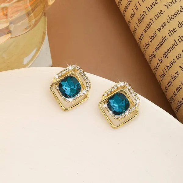Gold_Stainless_Steel_Alloy_Earrings_For_Women